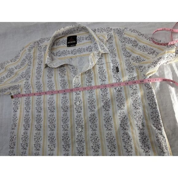 Prana men's small short sleeve brown floral on white button up shirt K9 - Picture 8 of 9